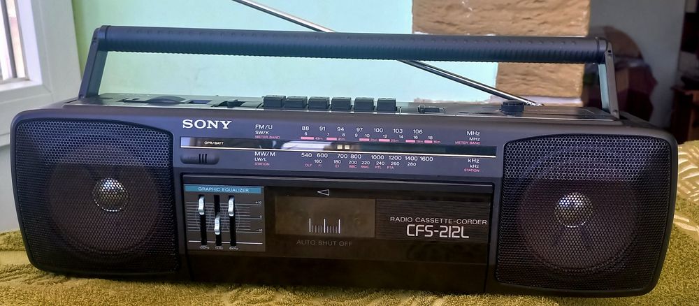 Магнитола Sony CFS-212L