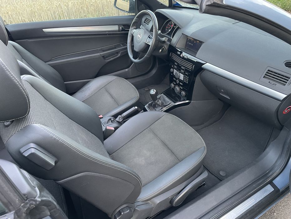 Opel Astra Twin Top - klima - navi