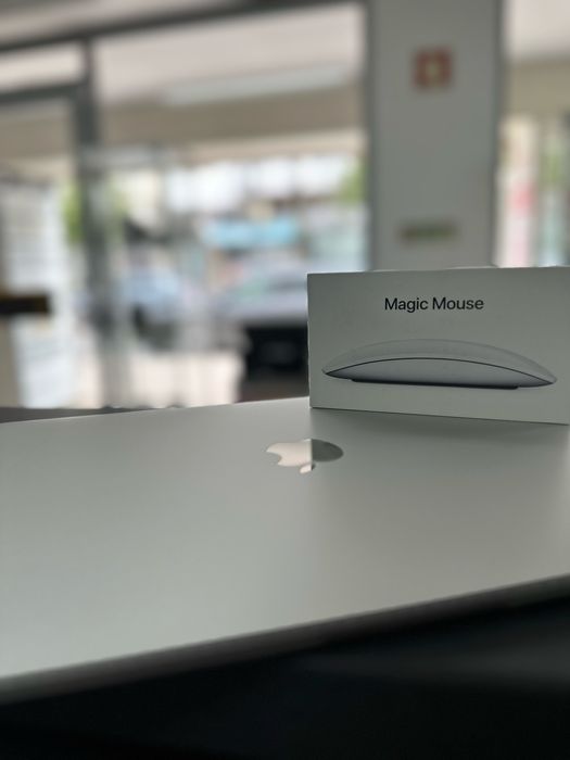 Macbook Air 2020 M1 ( 24 meses Garantia )