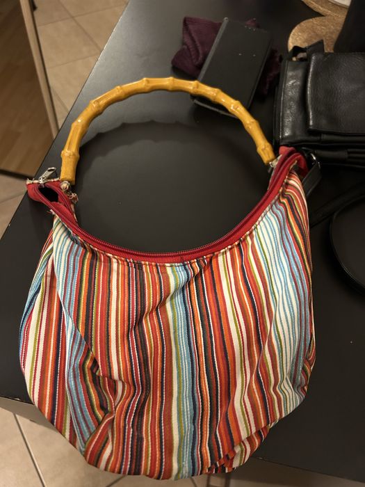 Torebka damska z raczka drewniana