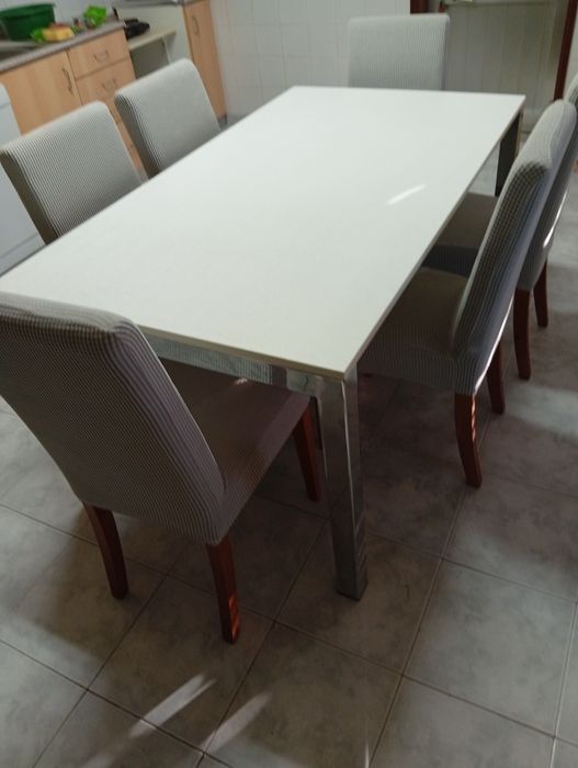 Mesa + 6 cadeiras – cadeiras para forrar
