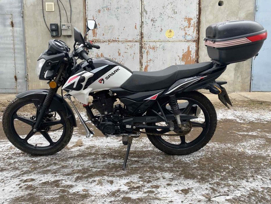 Продам мотоцикл Spark SP150R-13