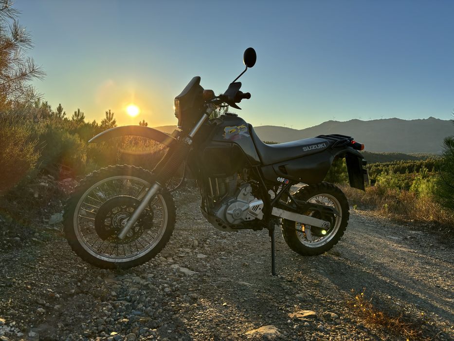 Motociclo Suzuki dr 650 de 1995