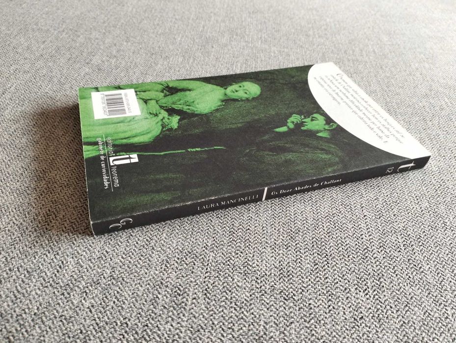 Livro "Os doze abades de Challant" de Laura Mancinelli