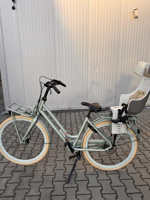 Rower miejski - damka BATAVUS z fotelikiem BOBIKE