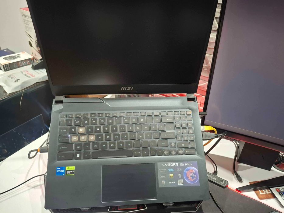 Laptop MSI CYBORG 15