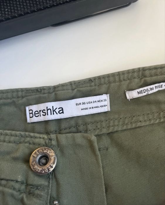 Conjunto de 3 calças cargo