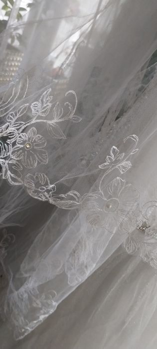 Piękny welon ślubny