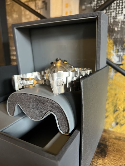 TAG HEUER FORMULA 1 x Senna