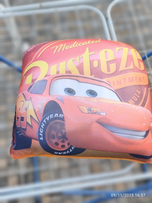 Almofada criança do Cars bem fofinha
