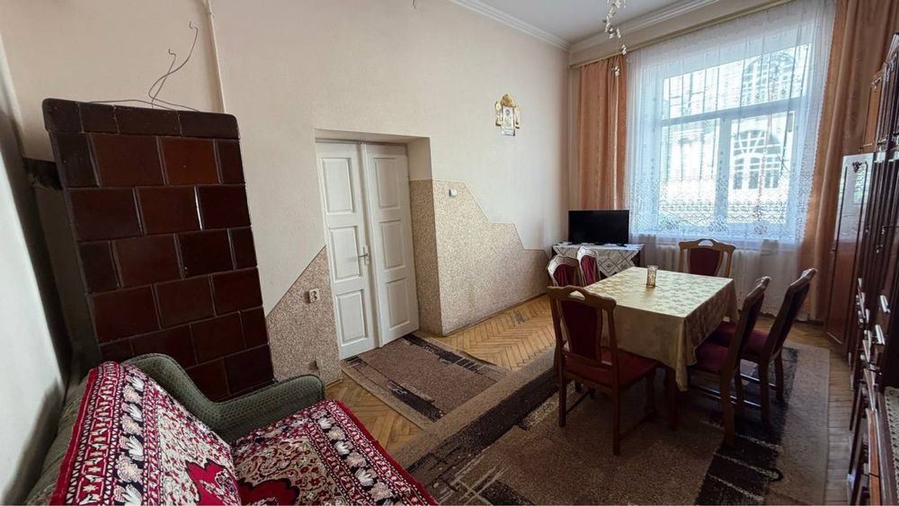 Продаж 2-кімнатної квартири в центрі Стрия