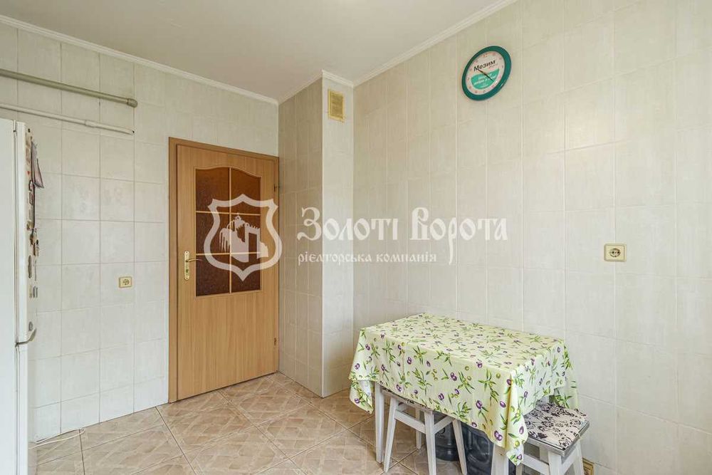 Квартира 3к. Гарний стан. Срібнокільська 22а, Осокорки, Дарницький р-н