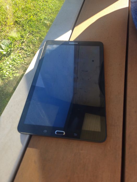 Samsung Galaxy tab E