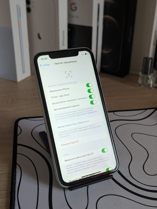 iPhone xr (128gb)