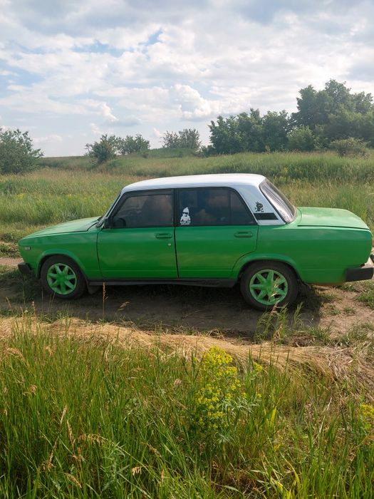 Продам автомобіль ВАЗ 2105