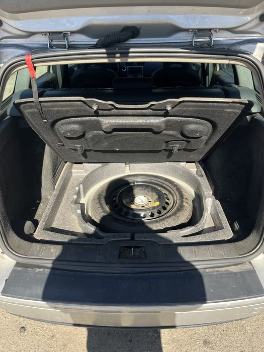 Volvo v50 2005 2.0d механіка