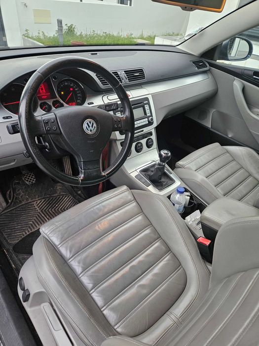 VW PASSAT variante 2.0 TDI HIGHlINE DE 2008