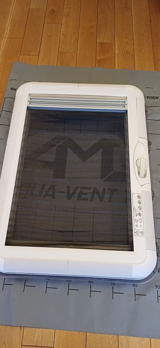 Okno dachowe do kampera