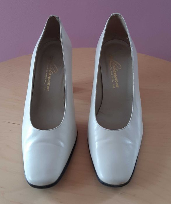 Sapato Salto Alto Branco Perola num 36