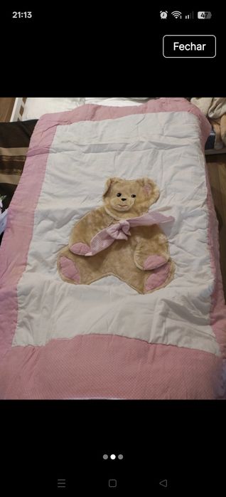Manta de berço cor-de-rosa para menina
