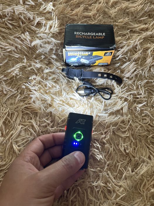 Продам фонарик на велосипед