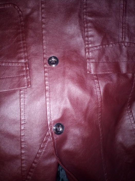 Blazer unisexo em pele. Novo