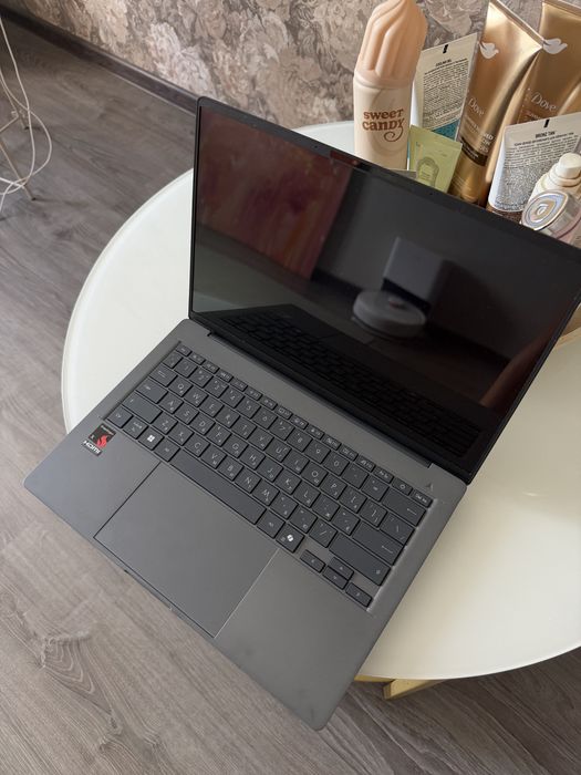 Asus Zenbook A14 512 GB