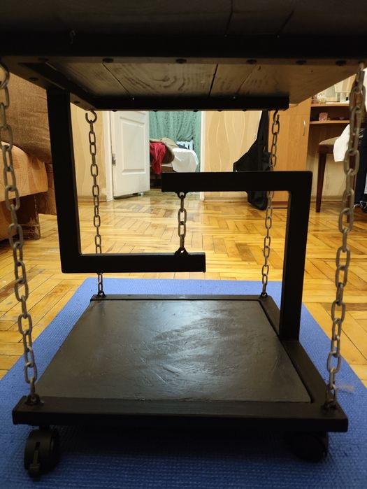 Журнальный столик