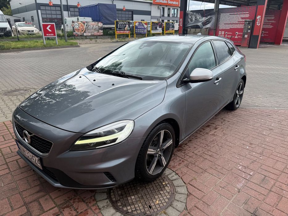 Volvo V40