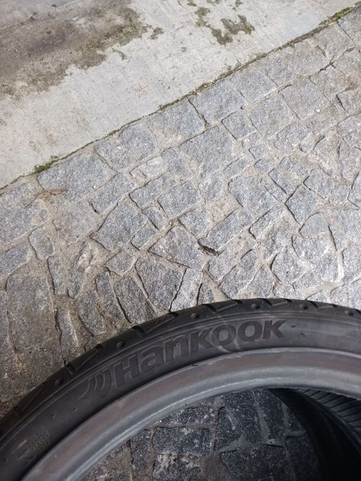 Vendo pneus semi-novos 245/35/19 Hankook