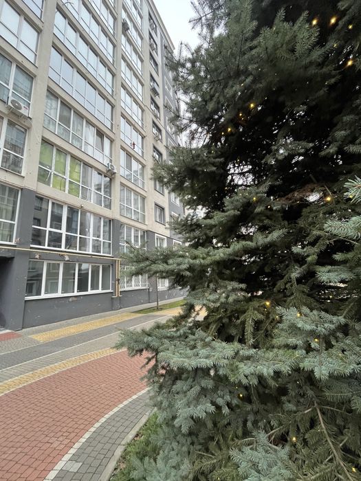 Продам трикімнатну квартиру. Буча.