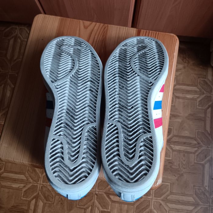 Damskie buty sportowe Adidas