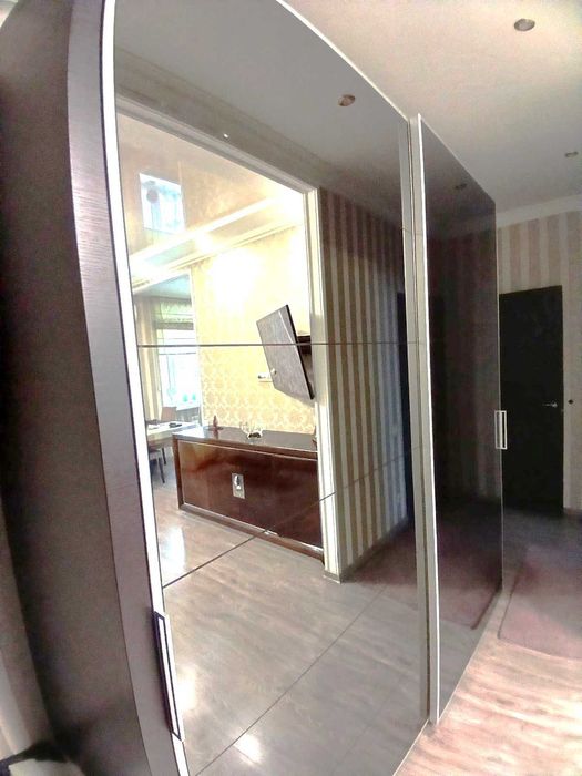 Шикарная 2х комн кв 60м 3/5ти ул.Гоголя /ДК Дробязко. Мебель, техника!