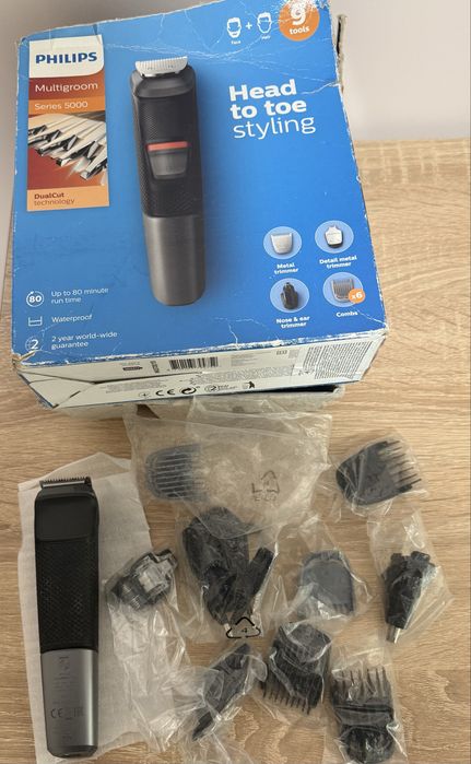 PHILIPS Multigroom Series 5000 MG5720 (9-в-1)