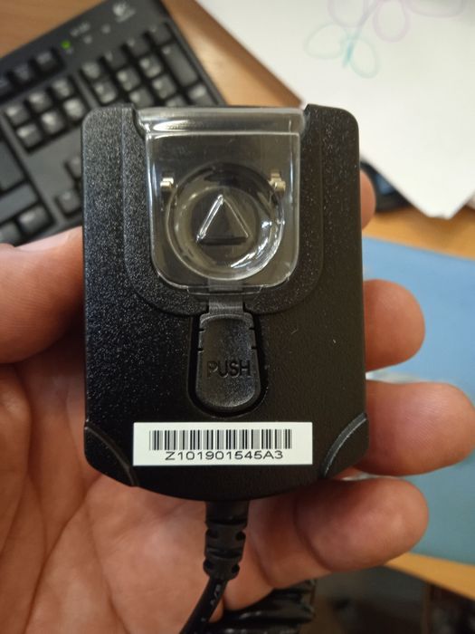 Продам блок питания 12В, 1.25А