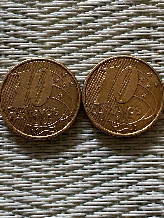 2 Moedas 10 centavos 2005 Brasil gémeas com erro Duplo - Boné  e Cunho Quebrado