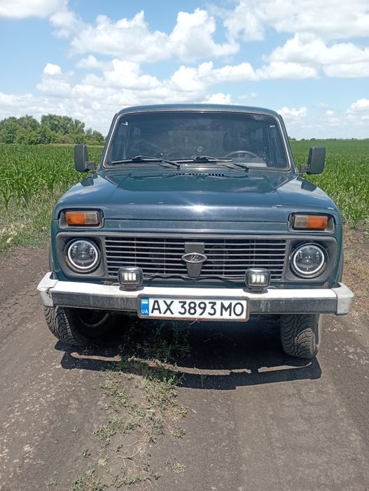 Продам ниву на бойовому ходу