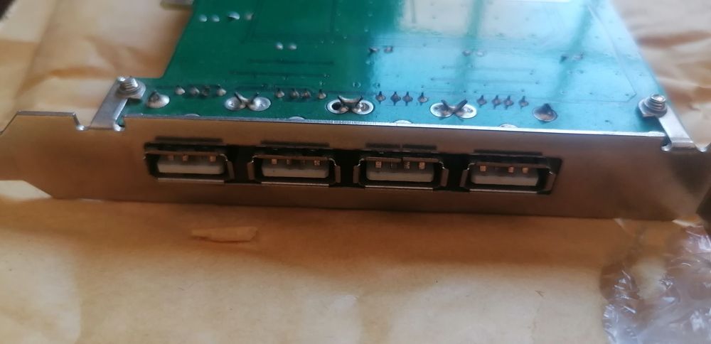 Placa com 4 para PC de torre447027815761858562