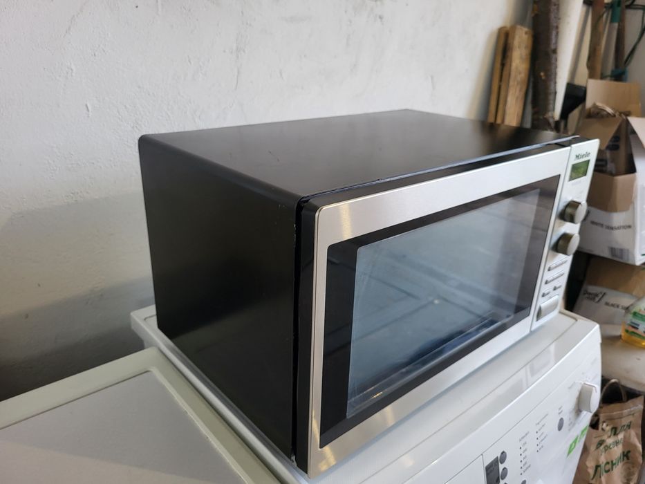 Мікрохвильова піч Miele 25л 1000w нержавійка  з грилем