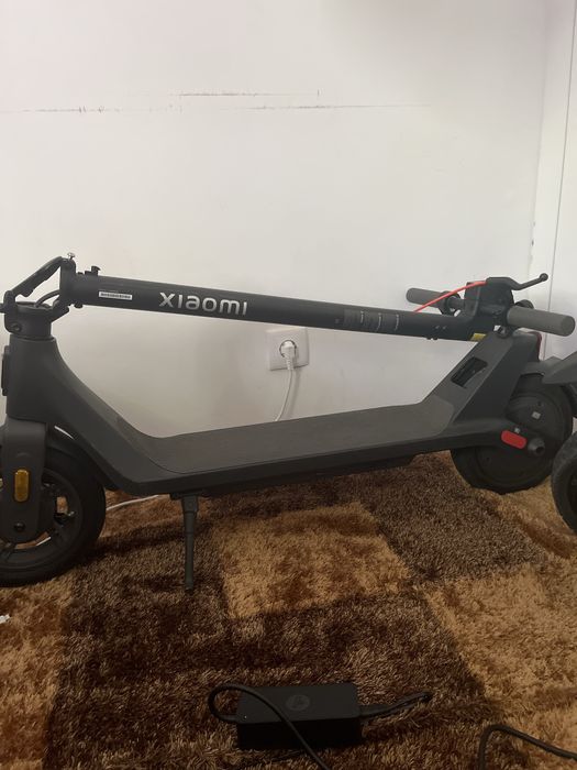 Vendo Xiaomi Electric Scooter 4 de 2 geracao  como nova tudo ok boa bateria e pneus muito estimada preço negociavel