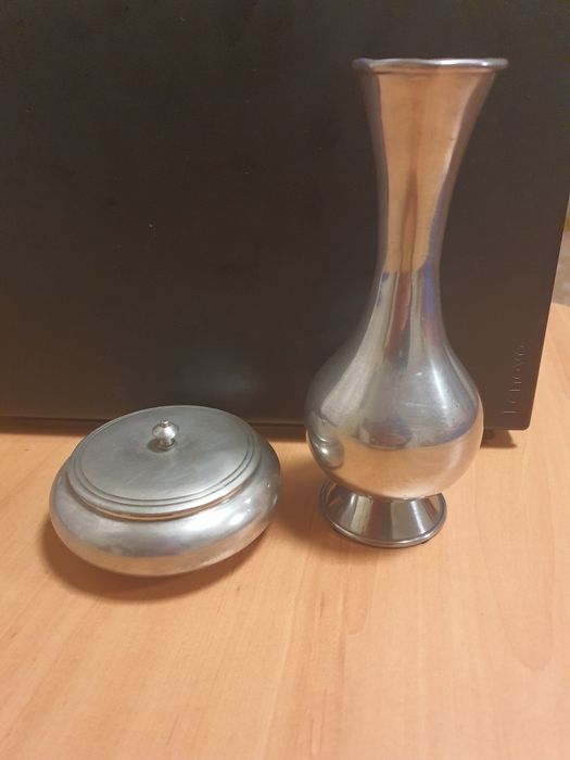 Tin Set: Pitcher and Jewelry Box