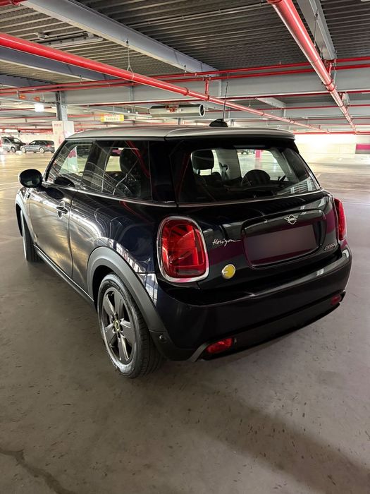 MINI 3 Portas Cooper SE Premium Essential