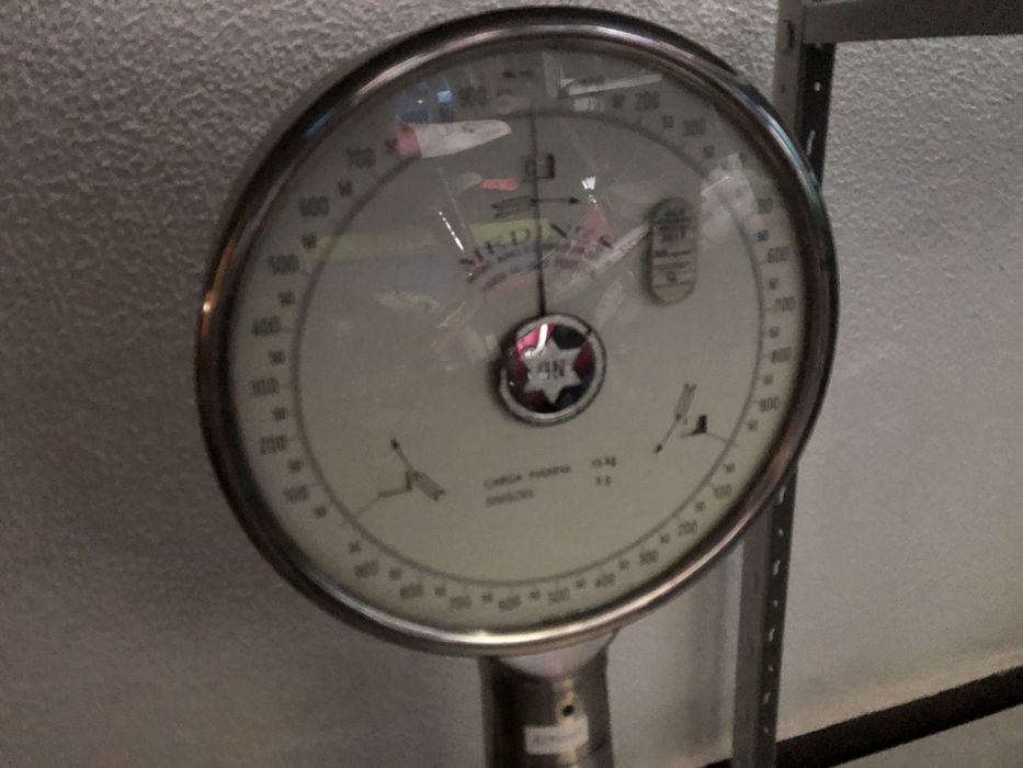 Balança MEDINES 15 kg antiga mas impecavel