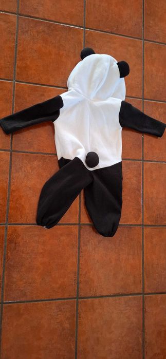 Fato/macacão de Panda para bebé – quentinho e ótimo estado