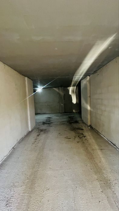 Продаж гаража на 2 авто (50 м²), окремо (23 м² і 27 м²)ЖК Імперія 1_ol