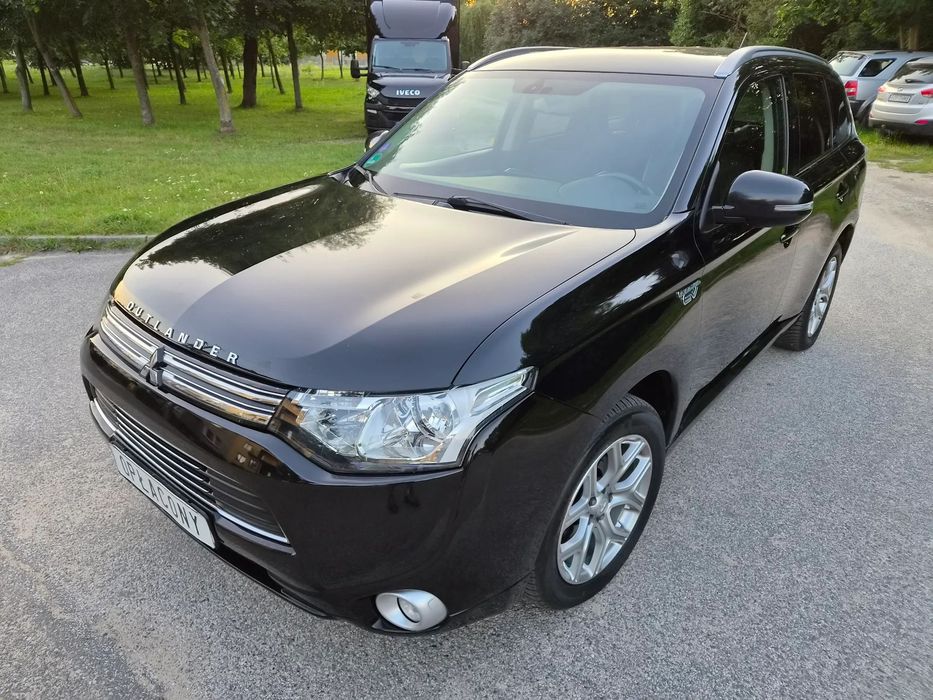 Mitsubishi Outlander 2.0#203KM#4x4#PlugInHybrid#