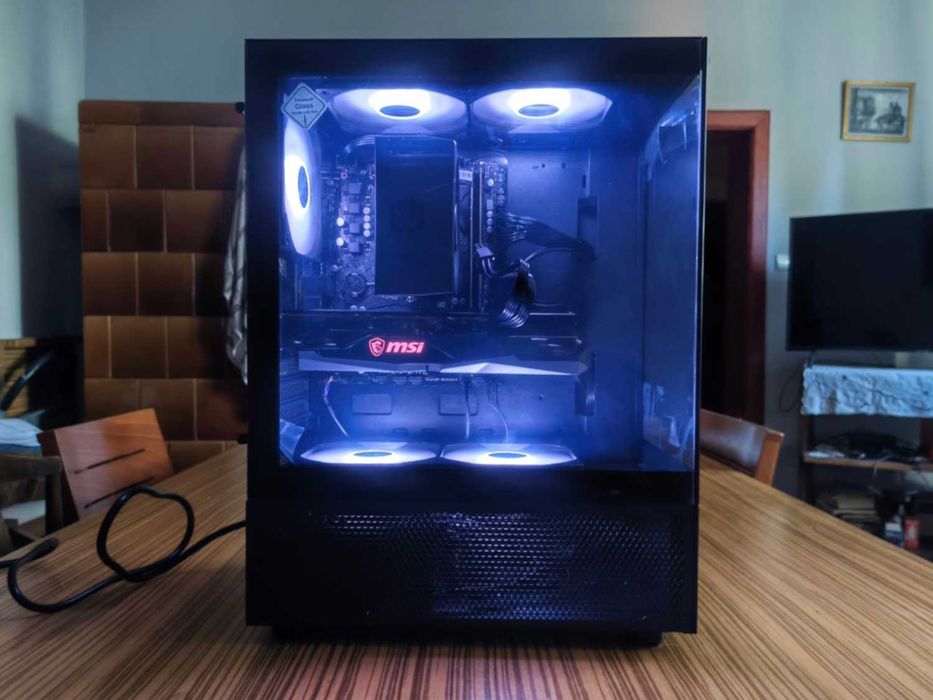 Komputer Gamingowy AMD Ryzen 5 3600 + RX 6600XT 16GB RAM 3200MHz 512GB SSD NVMe 100% kondycji