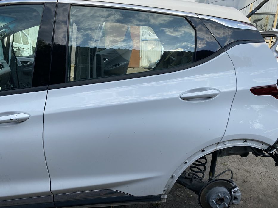 Двері Chevrolet bolt EV 17-23 двери дверь дверка Розборка Разборка