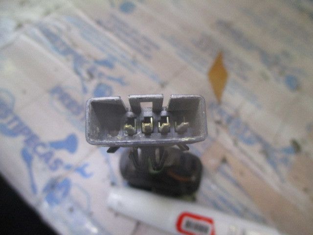 Comando / botão / interruptor vidros trás esquerdo OPEL Corsa B