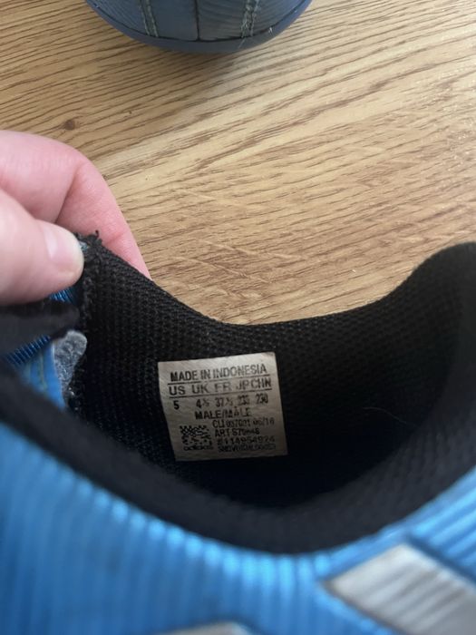 Бутси футбольні adidas 37